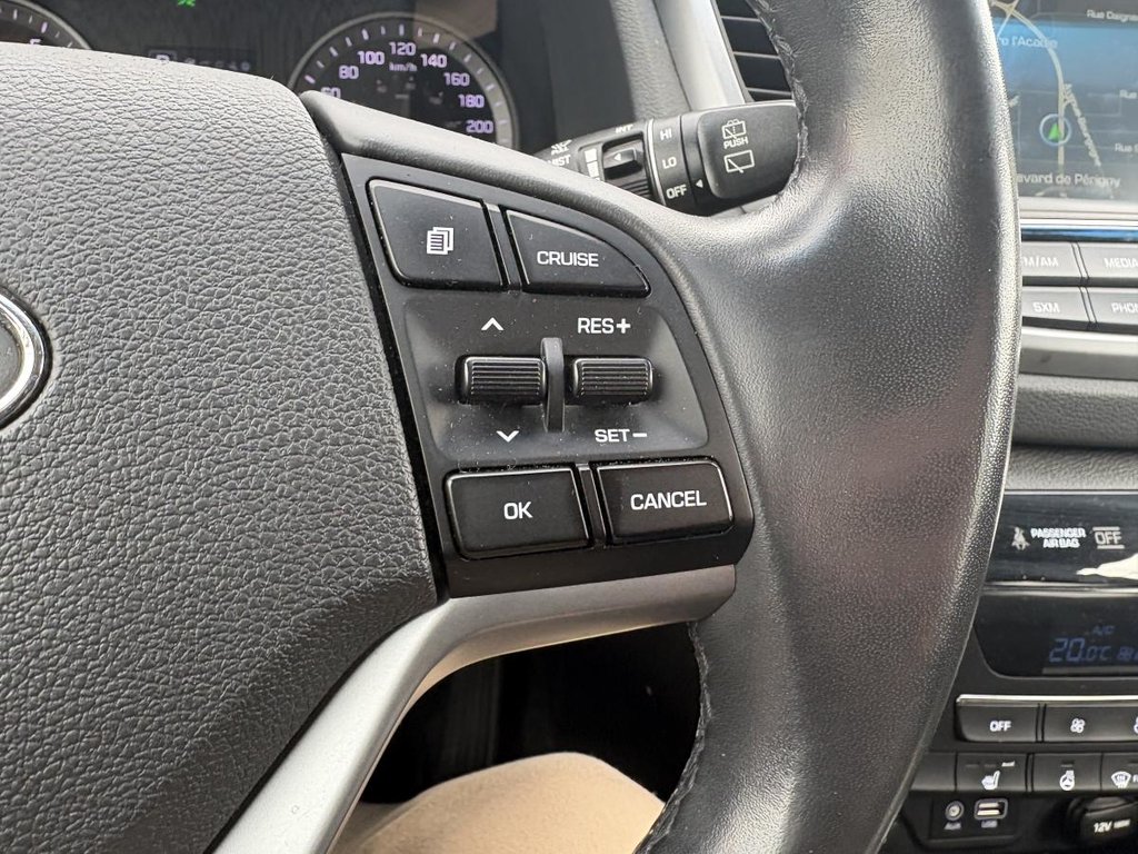 Hyundai Tucson Luxury  AWD I LEATHER I PANORAMIC SUNROOF I HEATED SEATS & STEERING WHEEL I ACTIVE SECURITY I MAGS 2017 à Montréal, Québec - 9 - w1024h768px