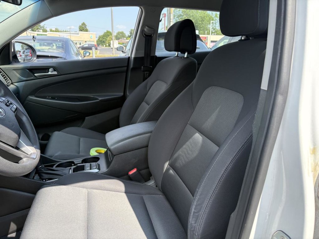 Hyundai Tucson 2.0L AWD I HEATED SEATS I CAMERA I BLUETOOTH 2018 à Montréal, Québec - 8 - w1024h768px