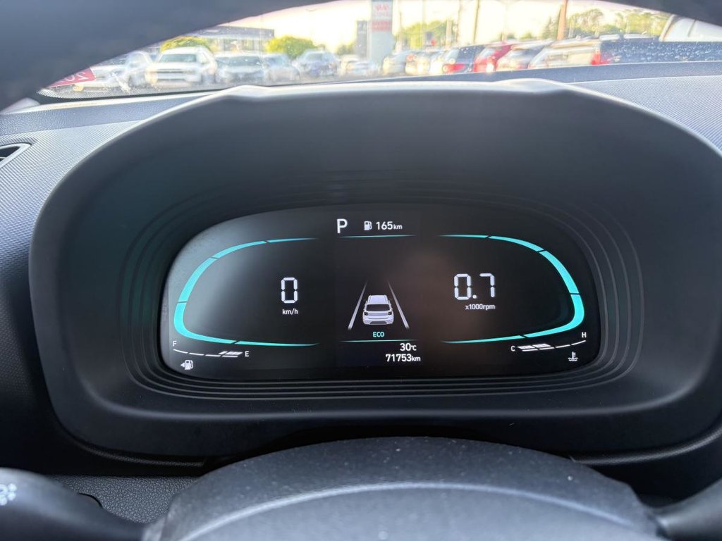 2023 Hyundai Venue Preferred IVT MAGS I HEATED SEATS & STEERING WHEEL I CARPLAY I STARTER in Montréal, Quebec - 8 - w1024h768px