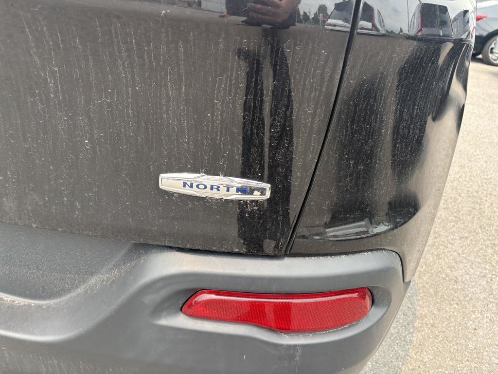 Jeep Cherokee North AWD I HEATED SEATS I STARTER I CAMERA I BLUETOOTH I MAGS 2016 à Montréal, Québec - 6 - w1024h768px