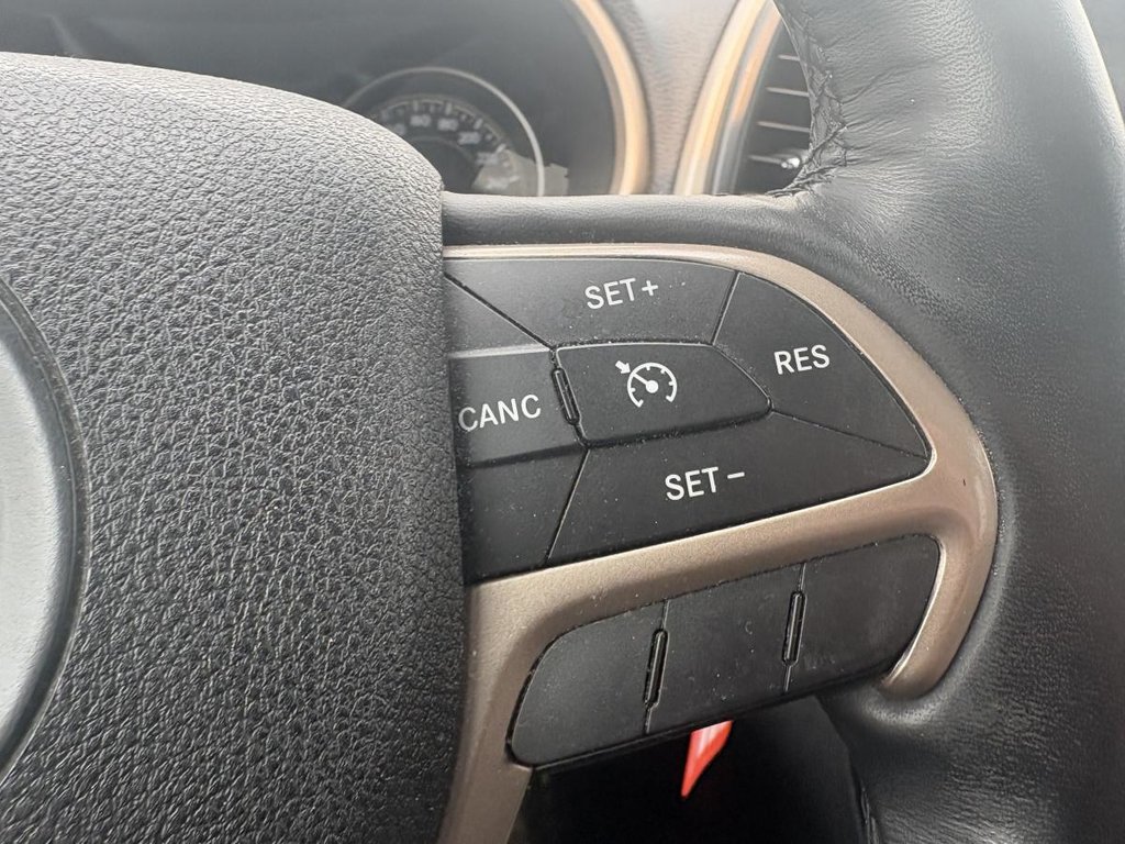Jeep Cherokee North AWD I HEATED SEATS I STARTER I CAMERA I BLUETOOTH I MAGS 2016 à Montréal, Québec - 9 - w1024h768px