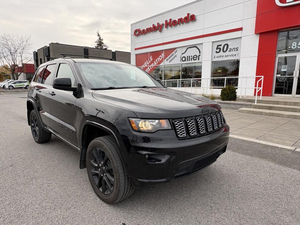 2021 Jeep Grand Cherokee Altitude 4x4 20 INCH MAGS I CARPLAY I HEATED SEATS I CAMERA I STARTER I HITCH in Montréal, Quebec - 1 - w1024h768px