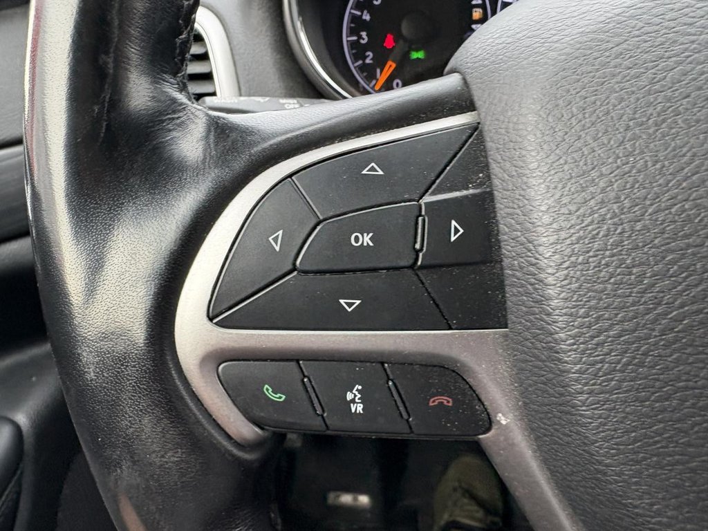 2021 Jeep Grand Cherokee Altitude 4x4 20 INCH MAGS I CARPLAY I HEATED SEATS I CAMERA I STARTER I HITCH in Montréal, Quebec - 14 - w1024h768px
