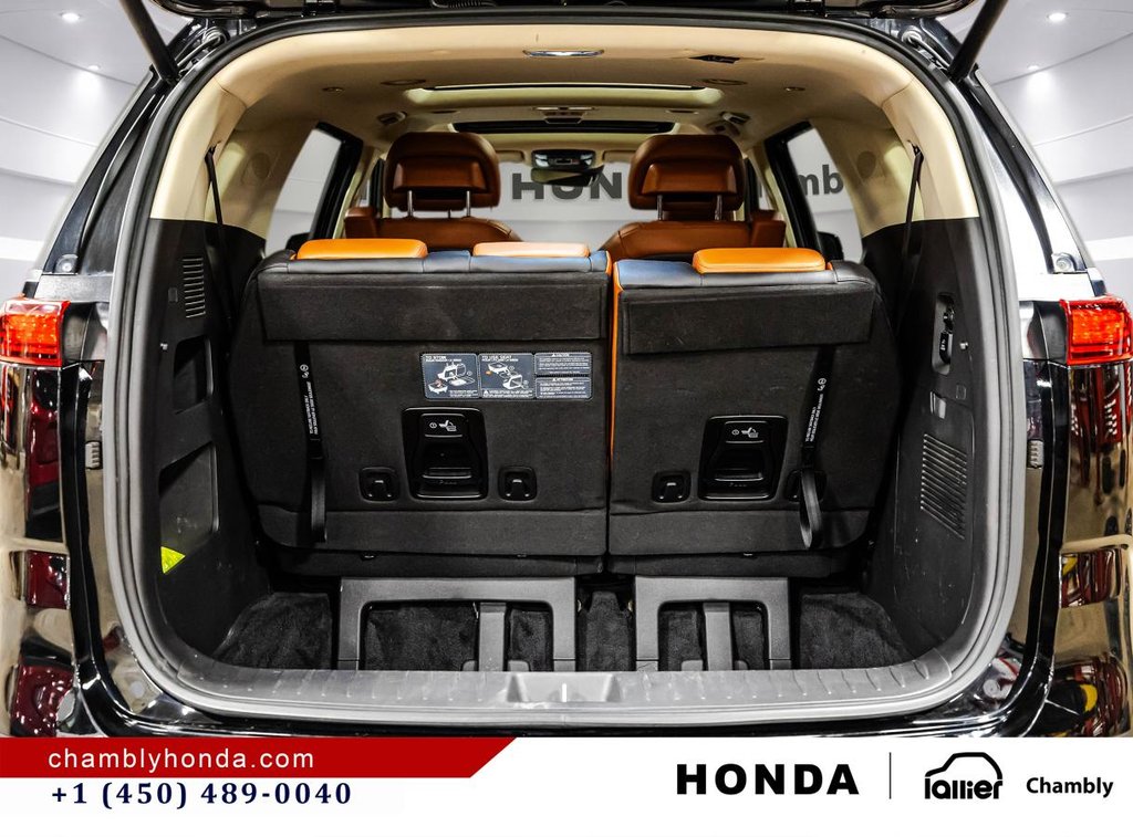 Kia Carnival SX LEATHER I COOLLING AND HEATED SEATS I HEATED STEERING WHEEL I MAGS  I SUNROOF I ACTIVE SECURITY 2023 à Montréal, Québec - 18 - w1024h768px
