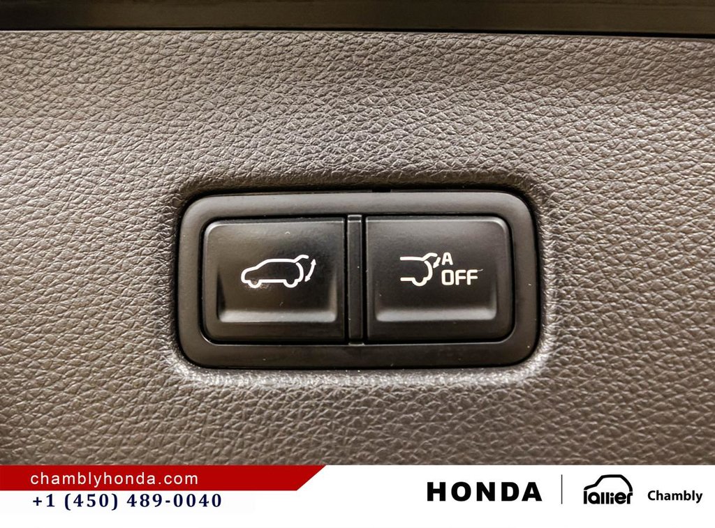Kia Carnival SX LEATHER I COOLLING AND HEATED SEATS I HEATED STEERING WHEEL I MAGS  I SUNROOF I ACTIVE SECURITY 2023 à Montréal, Québec - 17 - w1024h768px