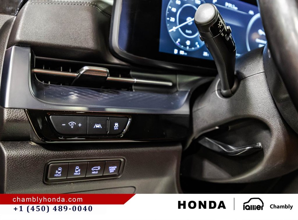 Kia Carnival SX LEATHER I COOLLING AND HEATED SEATS I HEATED STEERING WHEEL I MAGS  I SUNROOF I ACTIVE SECURITY 2023 à Montréal, Québec - 25 - w1024h768px