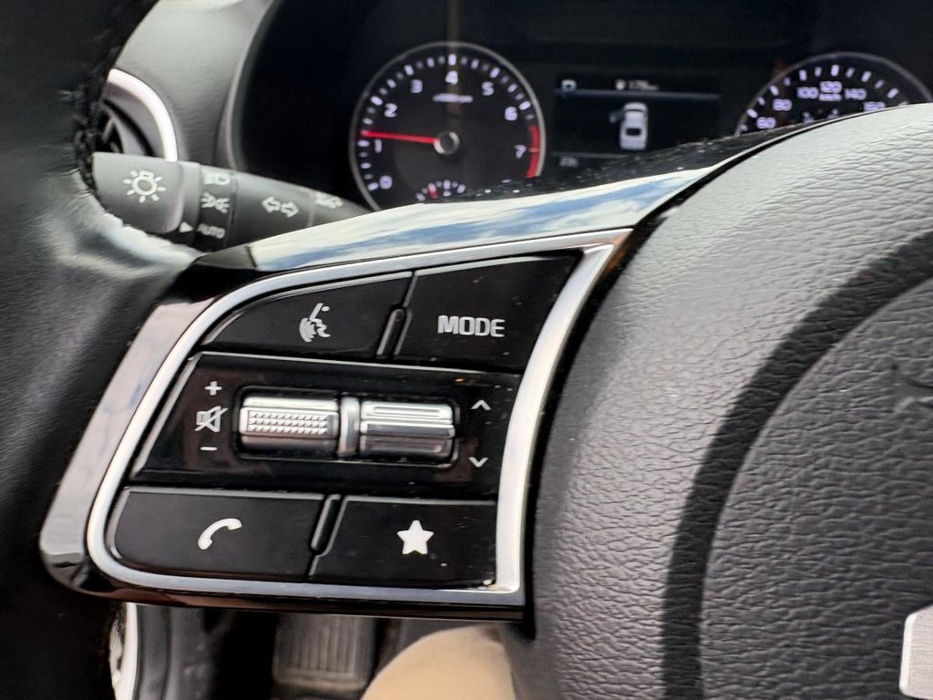 Kia Forte EX  MAGS I CARPLAY I HEATED SEATS AND STEERING WHEEL I CAMERA I ACTIVE SECURITY 2023 à Montréal, Québec - 11 - w1024h768px