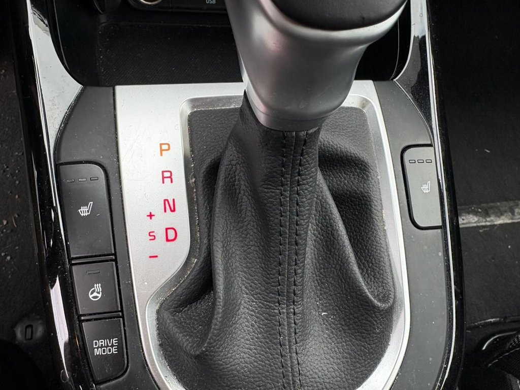 Kia Forte EX  MAGS I CARPLAY I HEATED SEATS AND STEERING WHEEL I CAMERA I ACTIVE SECURITY 2023 à Montréal, Québec - 9 - w1024h768px