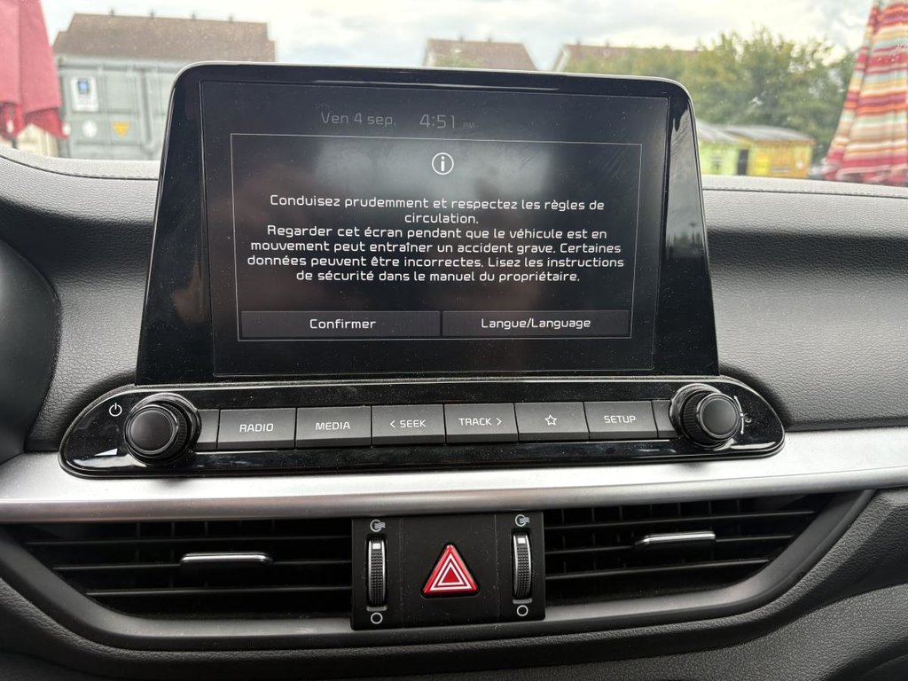 Kia Forte EX  MAGS I CARPLAY I HEATED SEATS AND STEERING WHEEL I CAMERA I ACTIVE SECURITY 2023 à Montréal, Québec - 7 - w1024h768px