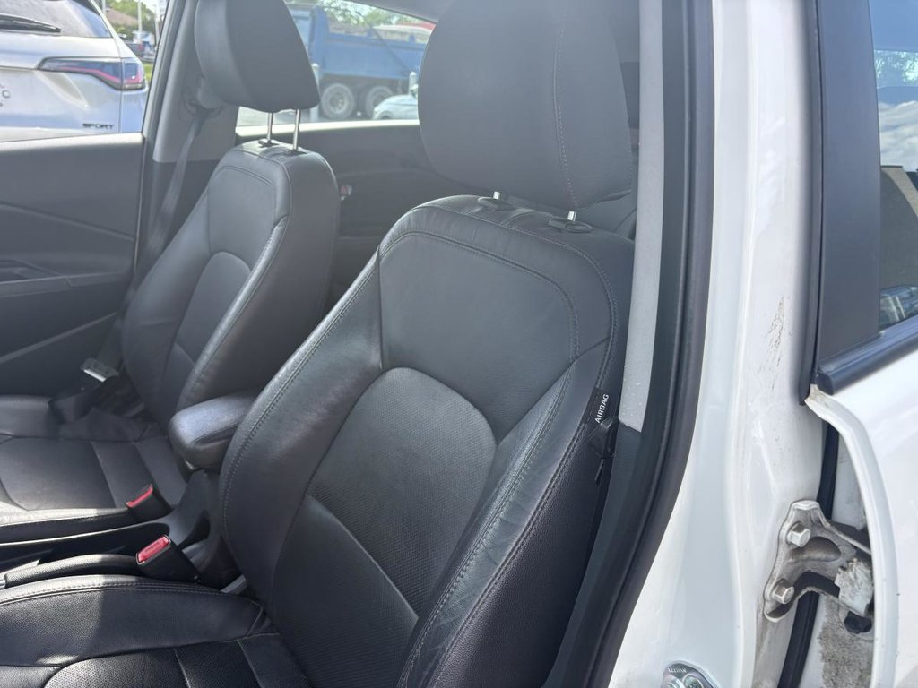 Kia Rio 5dr HB Auto SX  HATCHBACK I CUIR I SIEGES CHAUFFANTS I BLUETOOTH CAMERA 2014 à Montréal, Québec - 5 - w1024h768px