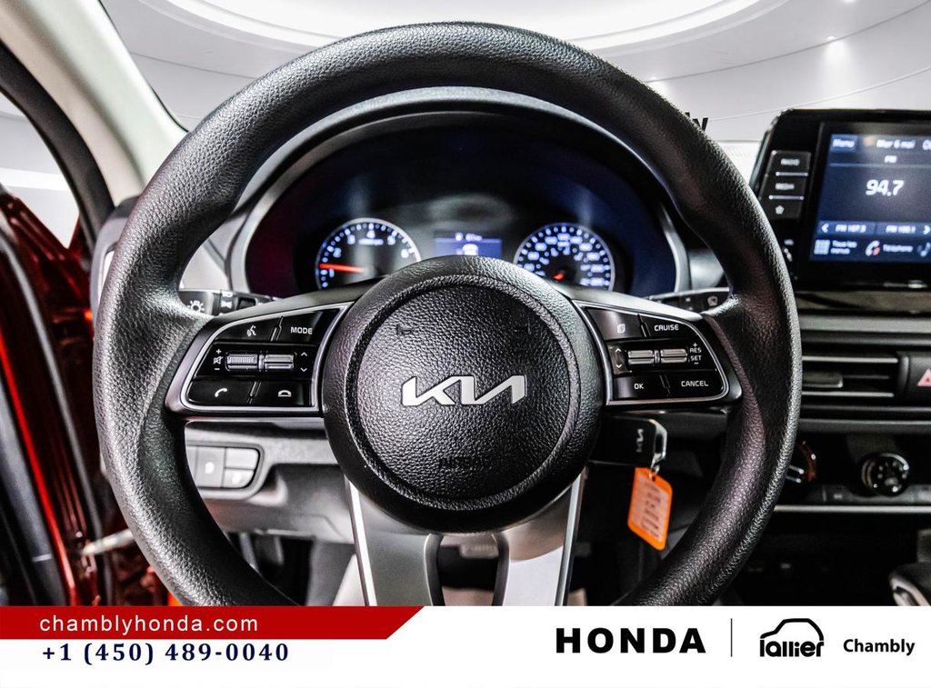 2023 Kia Seltos LX FWD CARPLAY I HEATED SEATS I BLUETOOTH I CAMERA I ACTIVE SECURITY in Montréal, Quebec - 21 - w1024h768px