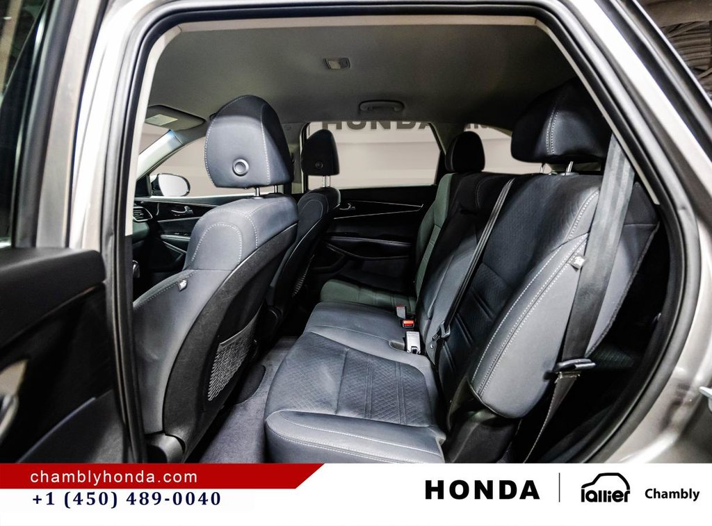 Kia Sorento LX V6 Premium AWD 7 SEATERS I 5,000 TOWING CAPACITY I HEATED & STEERING WHEEL SEATS I CARPLAY I MAGS 2019 à Montréal, Québec - 14 - w1024h768px