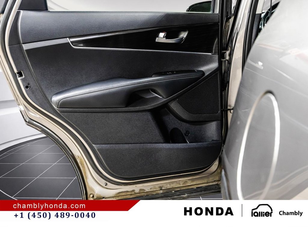 Kia Sorento LX V6 Premium AWD 7 SEATERS I 5,000 TOWING CAPACITY I HEATED & STEERING WHEEL SEATS I CARPLAY I MAGS 2019 à Montréal, Québec - 13 - w1024h768px
