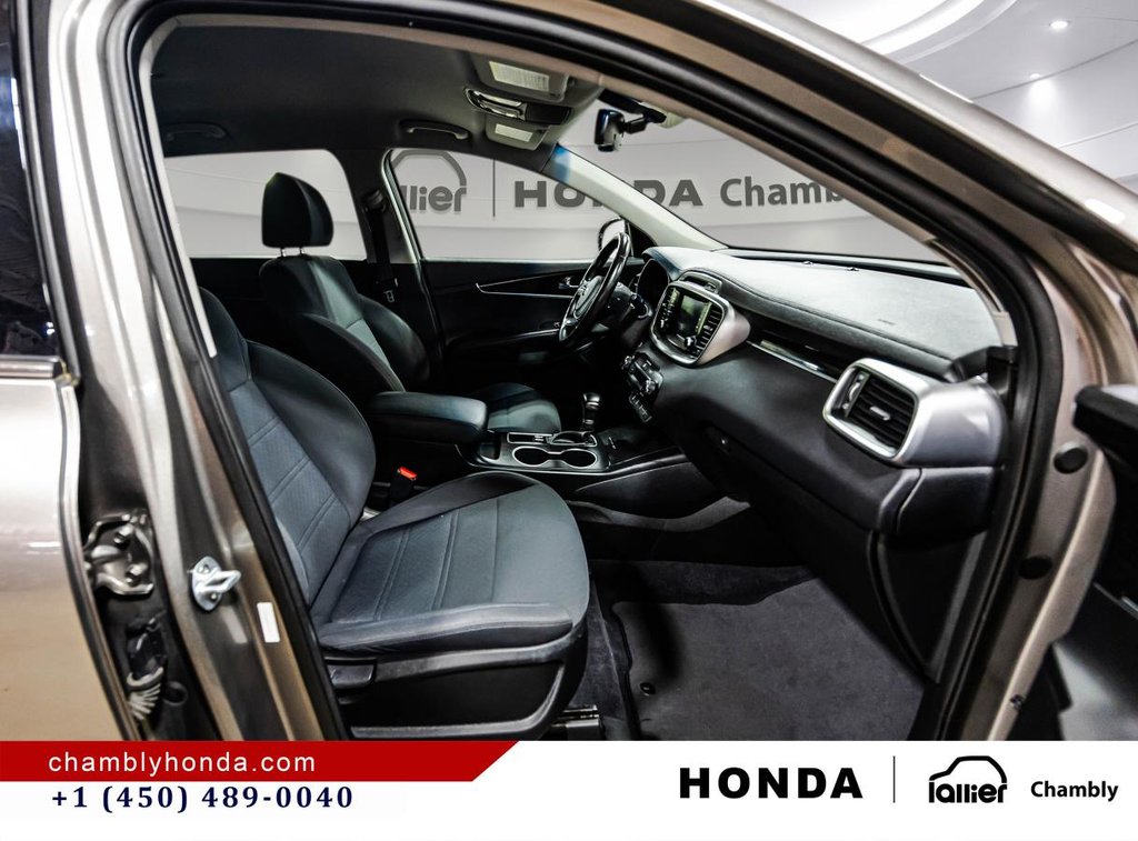Kia Sorento LX V6 Premium AWD 7 SEATERS I 5,000 TOWING CAPACITY I HEATED & STEERING WHEEL SEATS I CARPLAY I MAGS 2019 à Montréal, Québec - 18 - w1024h768px
