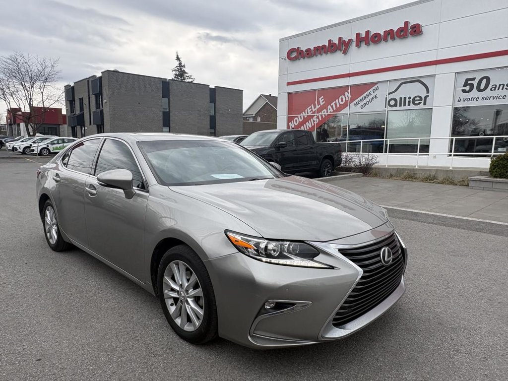 2016 Lexus ES 350 4dr Sdn GREAT CONDITION I LEATHER in Montréal, Quebec - 1 - w1024h768px