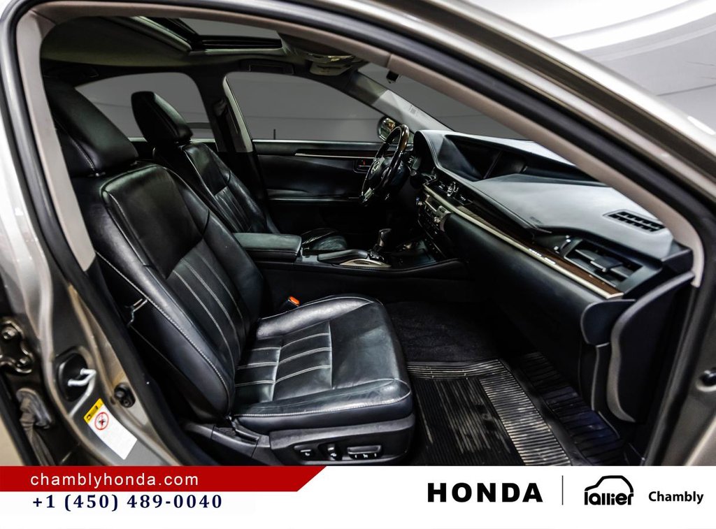 Lexus ES 350 4dr Sdn GREAT CONDITION I LEATHER 2016 à Montréal, Québec - 17 - w1024h768px