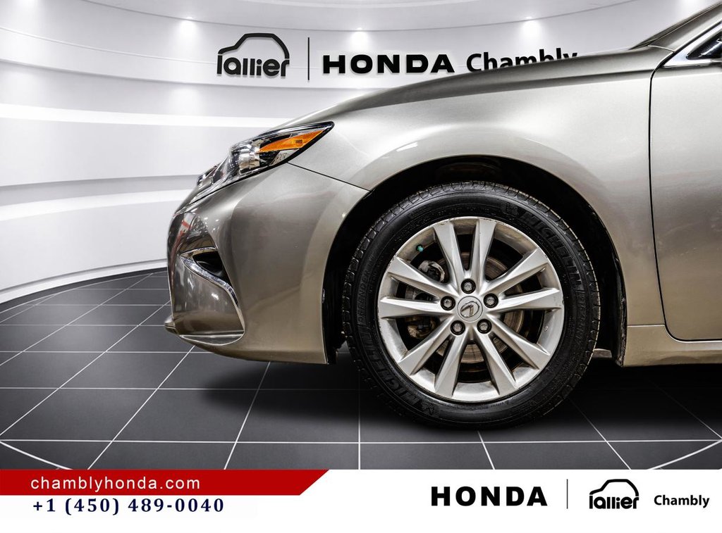 Lexus ES 350 4dr Sdn GREAT CONDITION I LEATHER 2016 à Montréal, Québec - 10 - w1024h768px
