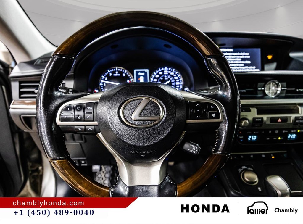 Lexus ES 350 4dr Sdn GREAT CONDITION I LEATHER 2016 à Montréal, Québec - 22 - w1024h768px