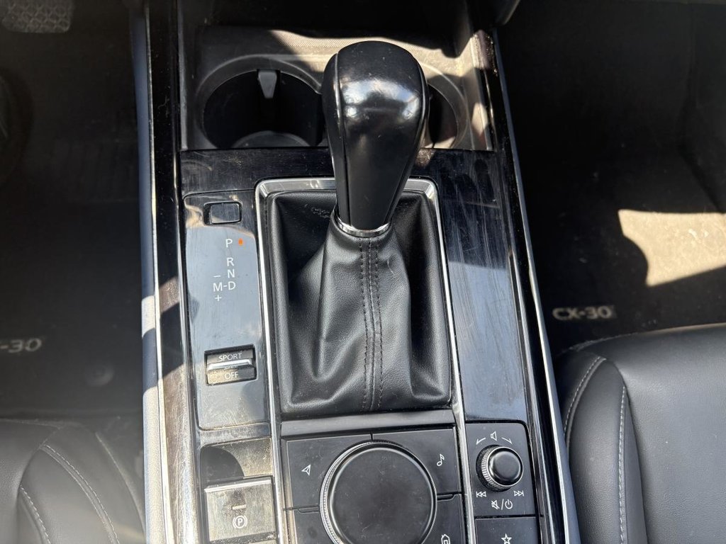 Mazda CX-30 GS AWD I CARPLAY I MAGS I HEATED SEATS & STEERING WHEEL I CAMERA I ACXTIVE SECURITY 2021 à Montréal, Québec - 10 - w1024h768px