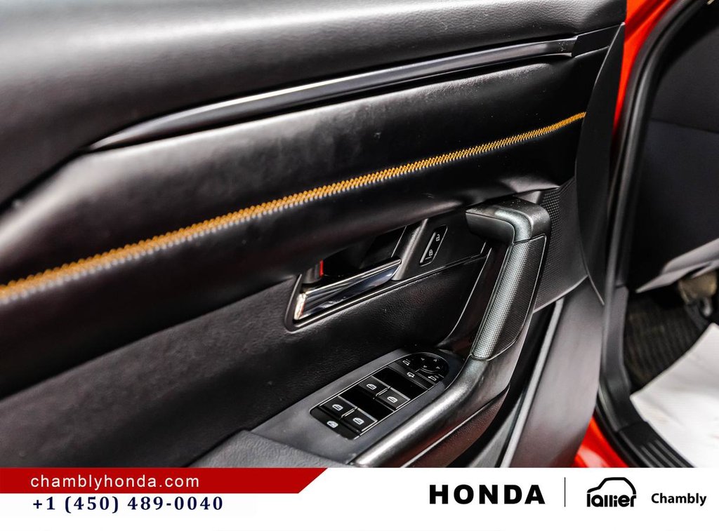 Mazda CX-50 GT w/Turbo AWD CARPLAY I PANORAMIC SUNROOF I MAGS I HEATED AND COOLING SEATS I BOSE SYSTEM 2023 à Montréal, Québec - 11 - w1024h768px