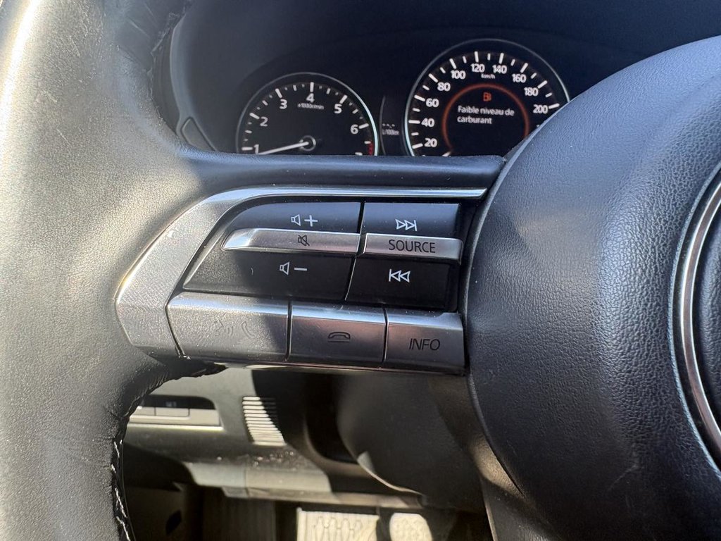 2023 Mazda CX-50 GT AWD LEATHER I MAGS I PANORAMIC I SUNROOF I HEATED AND COOLING SEATS I CAMERA I ACTIVE SECURITY in Montréal, Quebec - 11 - w1024h768px