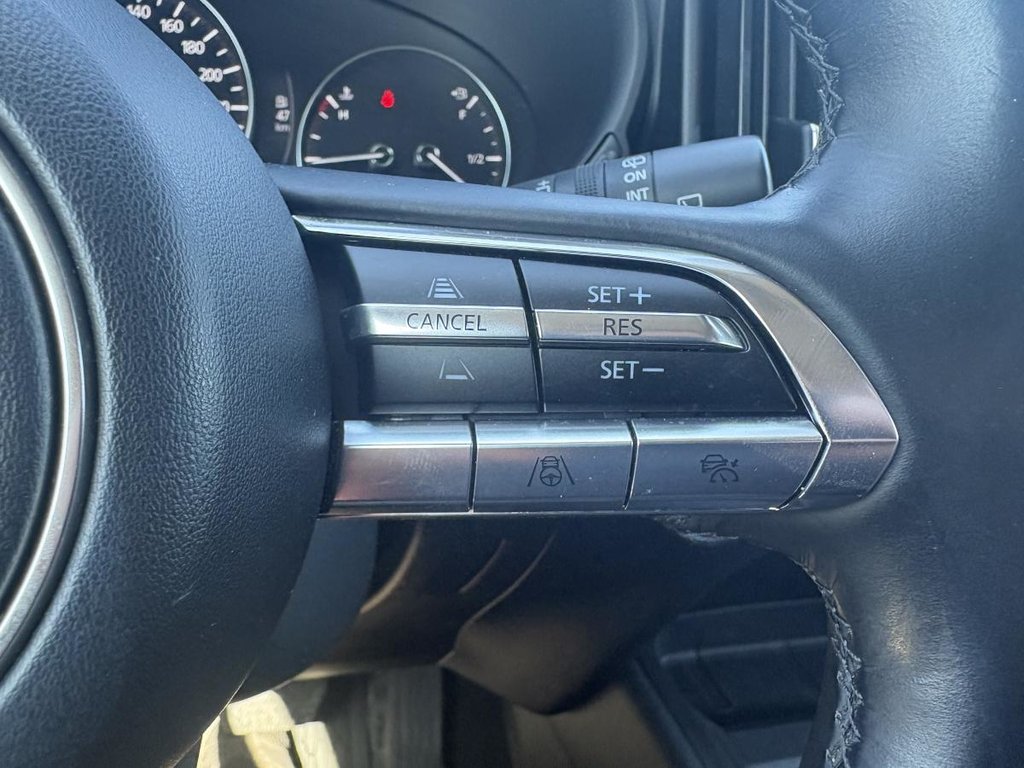 2023 Mazda CX-50 GT AWD LEATHER I MAGS I PANORAMIC I SUNROOF I HEATED AND COOLING SEATS I CAMERA I ACTIVE SECURITY in Montréal, Quebec - 10 - w1024h768px