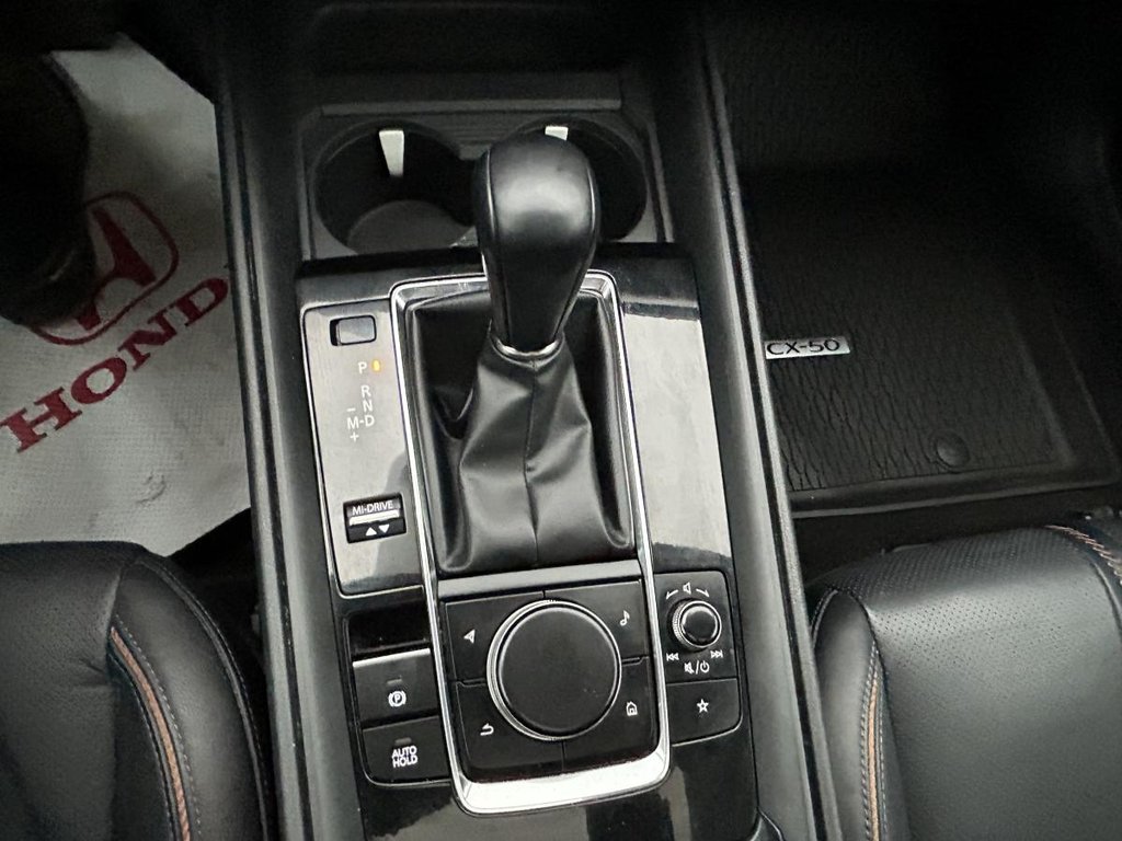 2023 Mazda CX-50 GT w/Turbo WARRANTY AWD CARPLAY I PANORAMIC SUNROOF I MAGS I HEATED AND COOLING SEATS I BOSE SYSTEM in Montréal, Quebec - 13 - w1024h768px