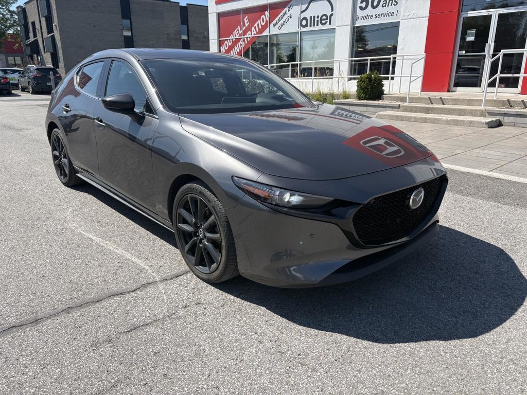 Mazda 3 Sport GT Auto i-ACTIV AWD LEATHER I HEATED SEATS AND STEERING WHEEL I MAGS I CARPLAY I ACTIVE SECURITY 2024 à Montréal, Québec - 2 - w1024h768px