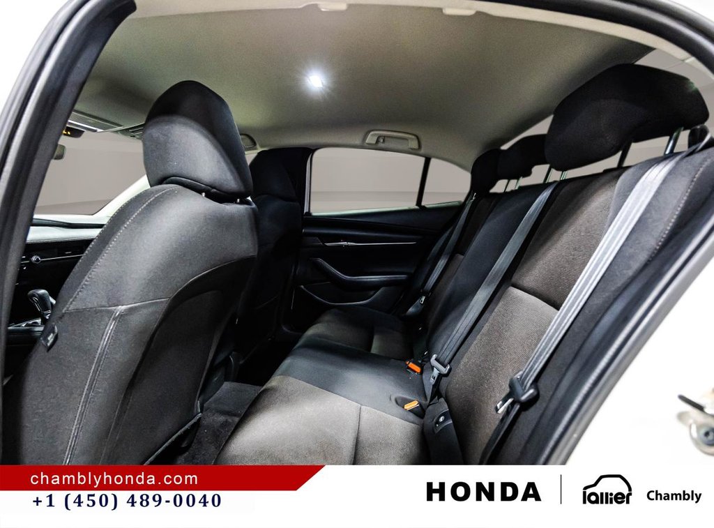 2019 Mazda 3 GX  HEATED SEATS I MAGS I CAMERA I ACTIVE SECURITY in Montréal, Quebec - 13 - w1024h768px