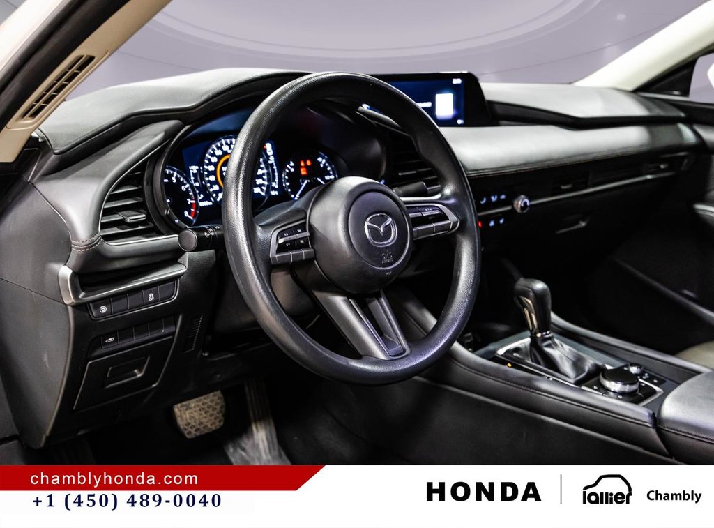 2019 Mazda 3 GX  HEATED SEATS I MAGS I CAMERA I ACTIVE SECURITY in Montréal, Quebec - 19 - w1024h768px
