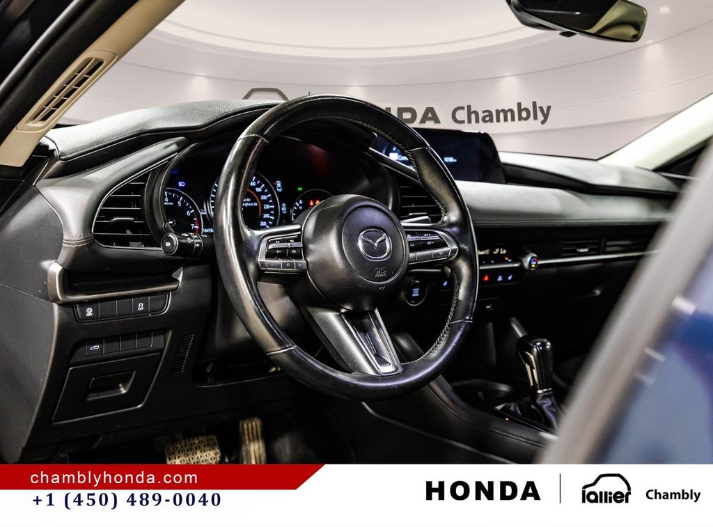 2021 Mazda 3 GS CARPLAY I HEATED SEATS AND STEERING WHEEL I ACTIVE SECURITY in Montréal, Quebec - 19 - w1024h768px