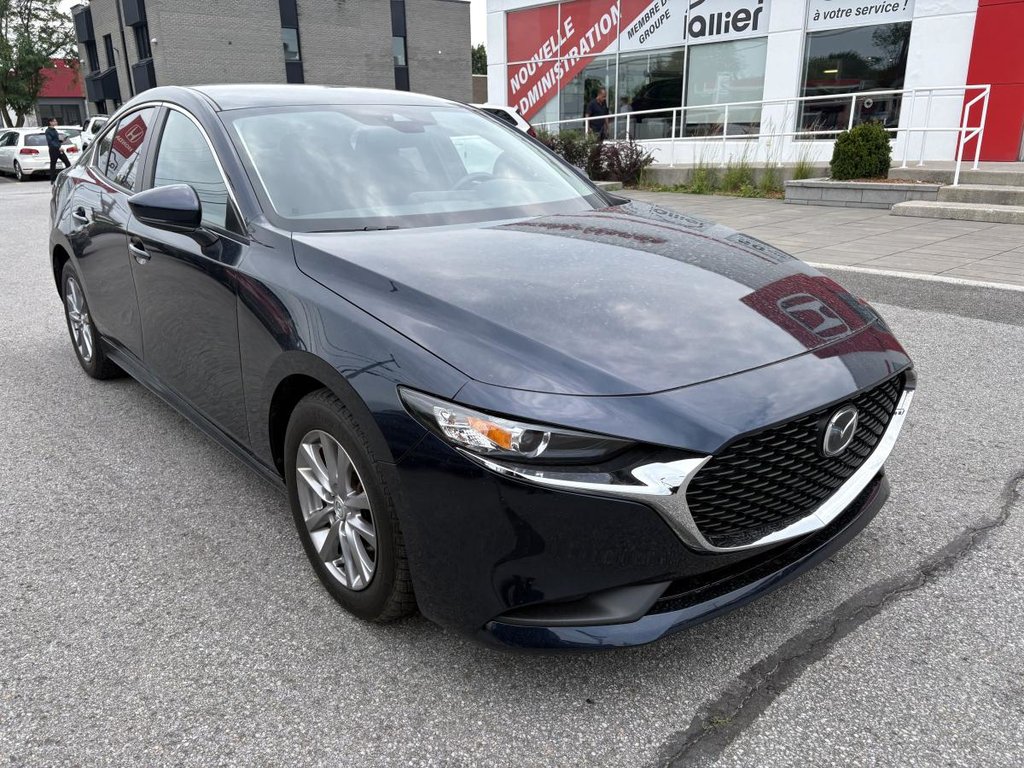 2021 Mazda 3 GS CARPLAY I HEATED SEATS AND STEERING WHEEL I ACTIVE SECURITY in Montréal, Quebec - 2 - w1024h768px