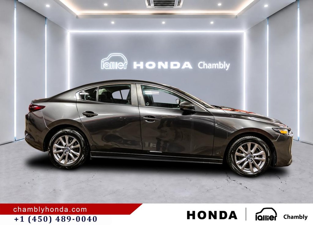 2022 Mazda 3 GX  CARPLAY// HEATED SEATS// REMOTE // MAGS// CAMERA in Montréal, Quebec - 8 - w1024h768px