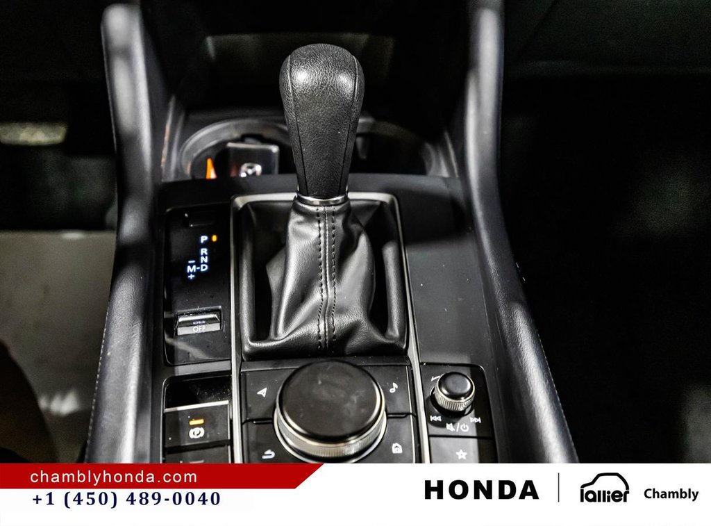 2022 Mazda 3 GX  CARPLAY// HEATED SEATS// REMOTE // MAGS// CAMERA in Montréal, Quebec - 23 - w1024h768px