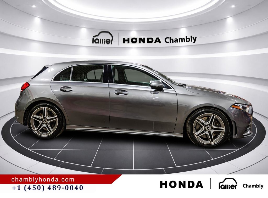 2019 Mercedes-Benz A 250 4MATIC Hatch AMGMAGS I PANORAMIC SUNROOF I HEATED SEATS I CAMERA in Montréal, Quebec - 8 - w1024h768px