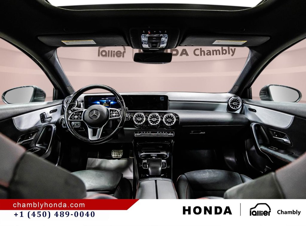 2019 Mercedes-Benz A 250 4MATIC Hatch AMGMAGS I PANORAMIC SUNROOF I HEATED SEATS I CAMERA in Montréal, Quebec - 14 - w1024h768px