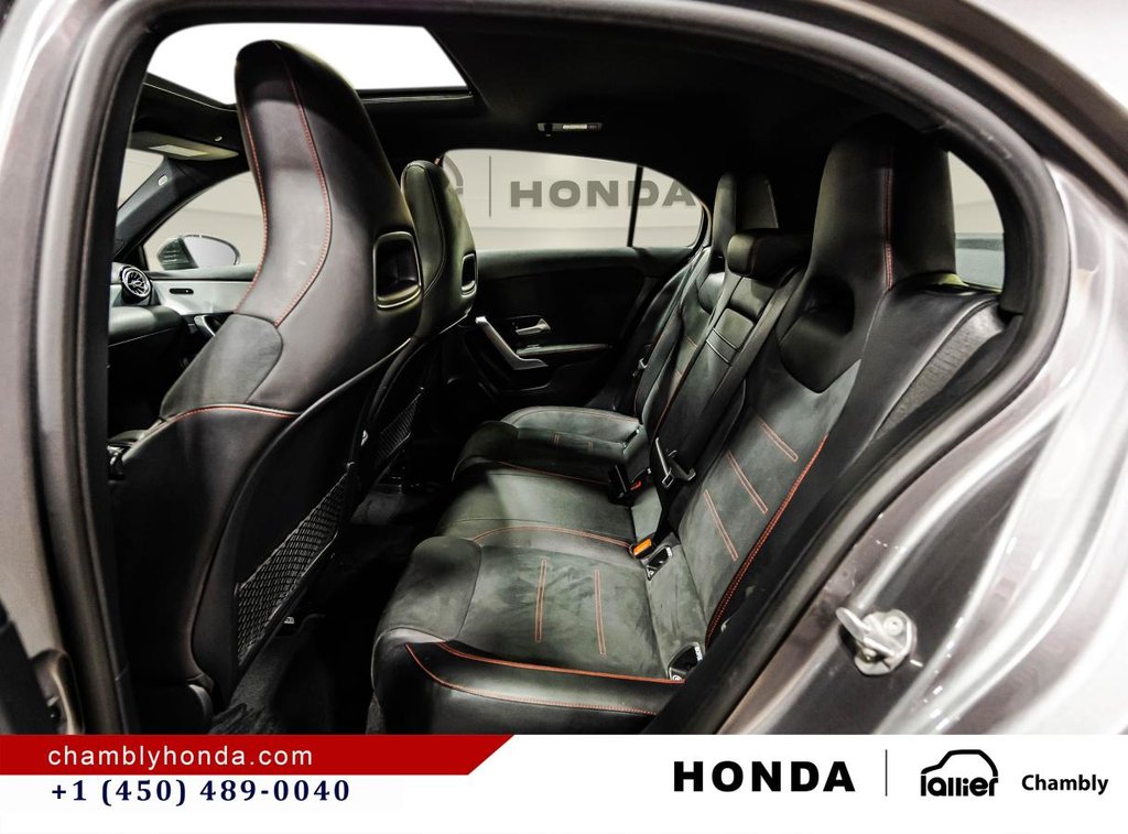 2019 Mercedes-Benz A 250 4MATIC Hatch AMGMAGS I PANORAMIC SUNROOF I HEATED SEATS I CAMERA in Montréal, Quebec - 13 - w1024h768px