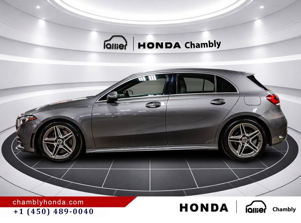 2019 Mercedes-Benz A 250 4MATIC Hatch AMGMAGS I PANORAMIC SUNROOF I HEATED SEATS I CAMERA in Montréal, Quebec - 4 - w1024h768px