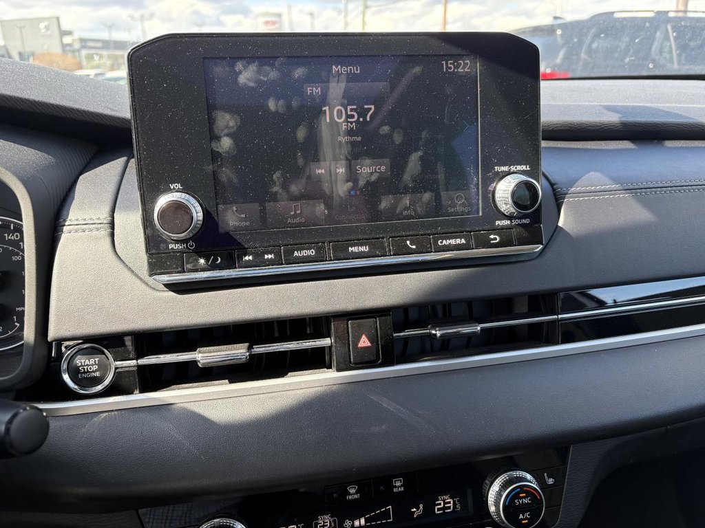 Mitsubishi Outlander SE S-AWC 7 SEATERS I MAGS I SUNROOF I CAMERA I CARPLAY I HEATED SEATS & STEERING WHEEL 2023 à Montréal, Québec - 12 - w1024h768px