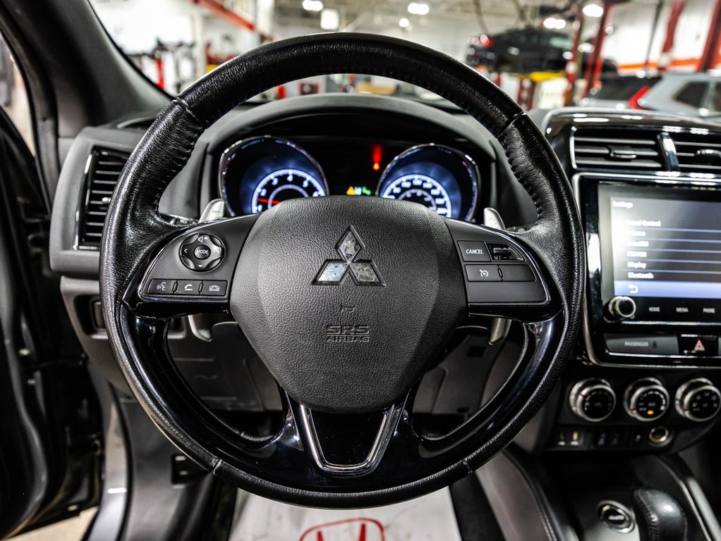 2020 Mitsubishi RVR GT AWC I HEATED SEATS I LEATHER I CAMERA I MAGS I PANORAMIC SUNROOF I ACTIVE SECURITY in Montréal, Quebec - 23 - w1024h768px