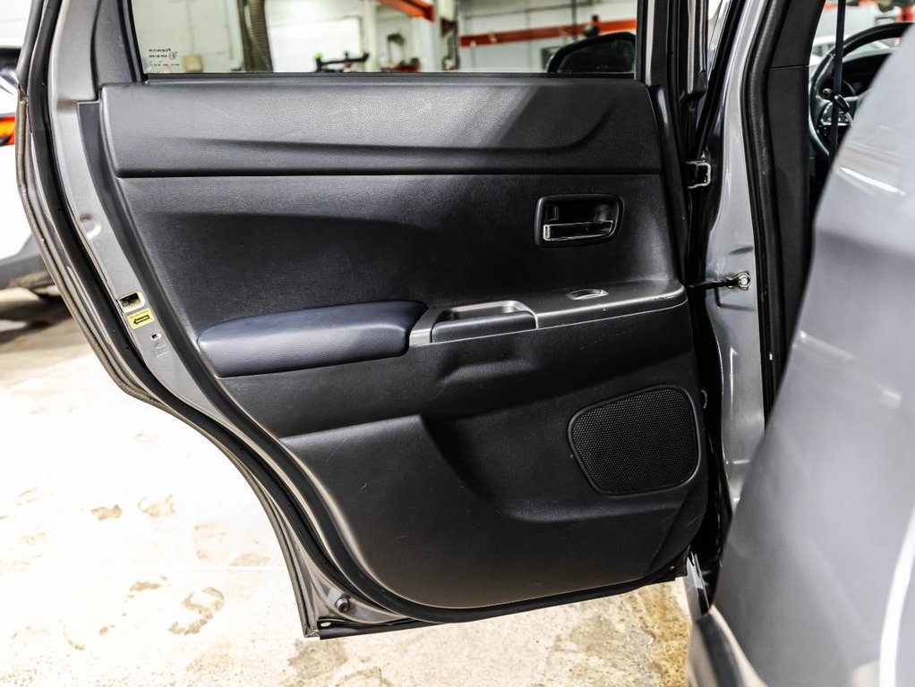2020 Mitsubishi RVR GT AWC I HEATED SEATS I LEATHER I CAMERA I MAGS I PANORAMIC SUNROOF I ACTIVE SECURITY in Montréal, Quebec - 13 - w1024h768px