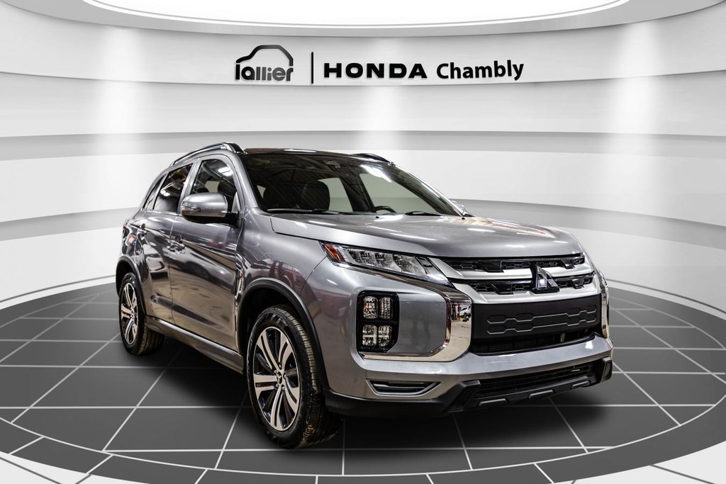 2020 Mitsubishi RVR GT AWC I HEATED SEATS I LEATHER I CAMERA I MAGS I PANORAMIC SUNROOF I ACTIVE SECURITY in Montréal, Quebec - 9 - w1024h768px