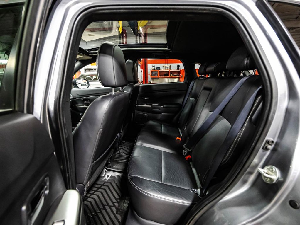 2020 Mitsubishi RVR GT AWC I HEATED SEATS I LEATHER I CAMERA I MAGS I PANORAMIC SUNROOF I ACTIVE SECURITY in Montréal, Quebec - 14 - w1024h768px