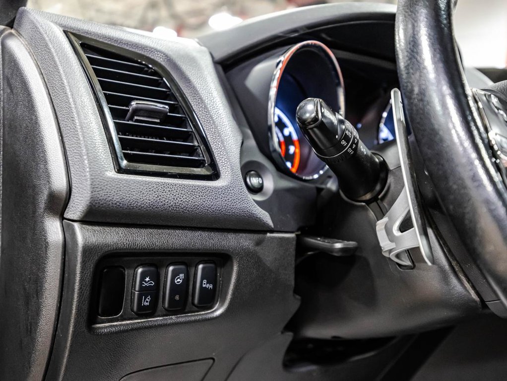 2020 Mitsubishi RVR GT AWC I HEATED SEATS I LEATHER I CAMERA I MAGS I PANORAMIC SUNROOF I ACTIVE SECURITY in Montréal, Quebec - 22 - w1024h768px