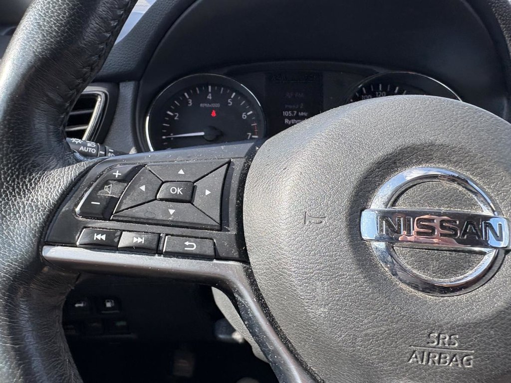 2018 Nissan Rogue AWD SL 113,000 KM! LEATHER I HEATED SEATS I PANORAMIC SUNROOF I MAGS I CARPLAY I STARTER in Montréal, Quebec - 10 - w1024h768px