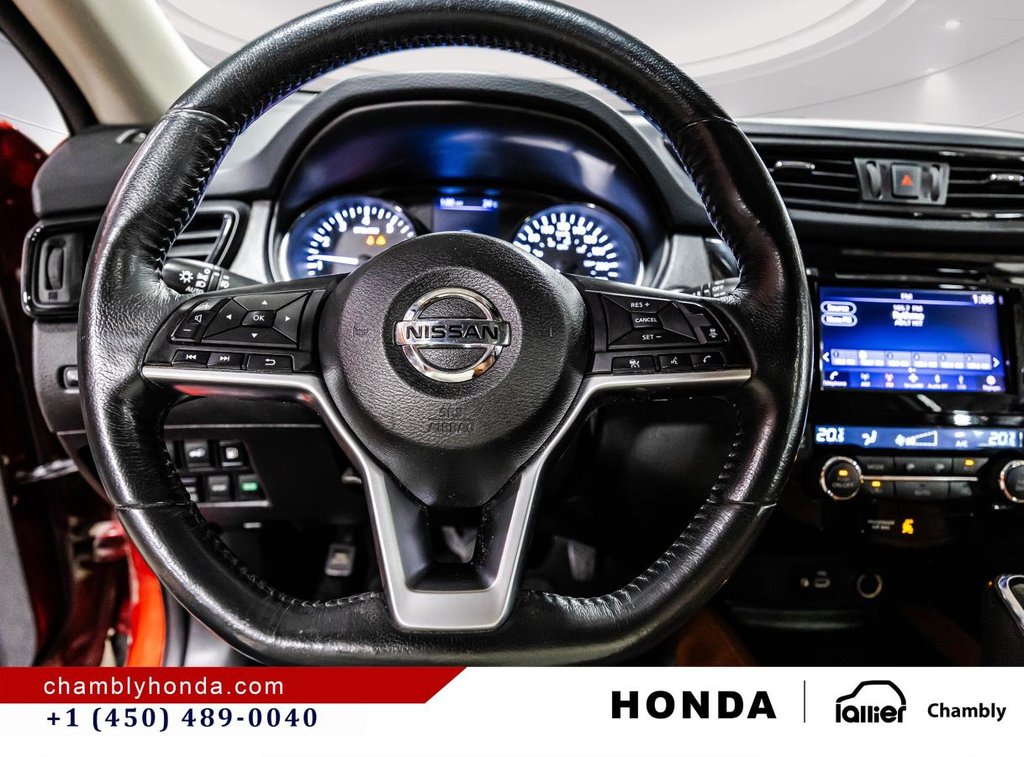 Nissan Rogue AWD SL 113,000 KM! LEATHER I HEATED SEATS I PANORAMIC SUNROOF I MAGS I CARPLAY I STARTER 2018 à Montréal, Québec - 24 - w1024h768px