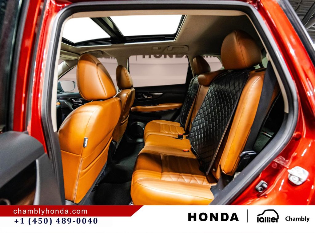 Nissan Rogue AWD SL 113,000 KM! LEATHER I HEATED SEATS I PANORAMIC SUNROOF I MAGS I CARPLAY I STARTER 2018 à Montréal, Québec - 14 - w1024h768px