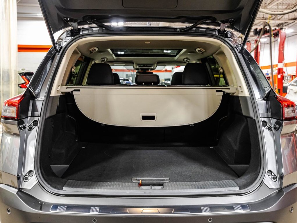 2023 Nissan Rogue SV Moonroof AWQD I HEATED SEATS & STEERING WHEEL I PANORAMIC SUNROOF I MAGS I STARTER in Montréal, Quebec - 16 - w1024h768px
