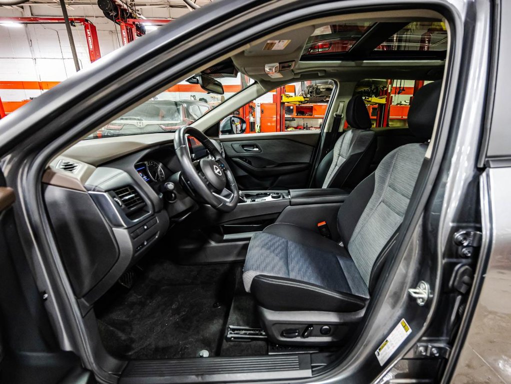 2023 Nissan Rogue SV Moonroof AWQD I HEATED SEATS & STEERING WHEEL I PANORAMIC SUNROOF I MAGS I STARTER in Montréal, Quebec - 20 - w1024h768px