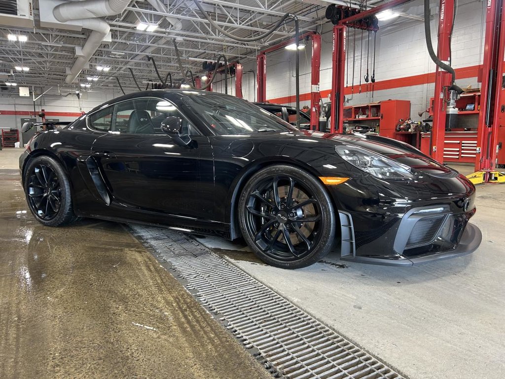 2022 Porsche 718 Cayman GT4 coupé 22 000 KM - 1 PROPRIO - CPO PORSCHE in Montréal, Quebec - 3 - w1024h768px